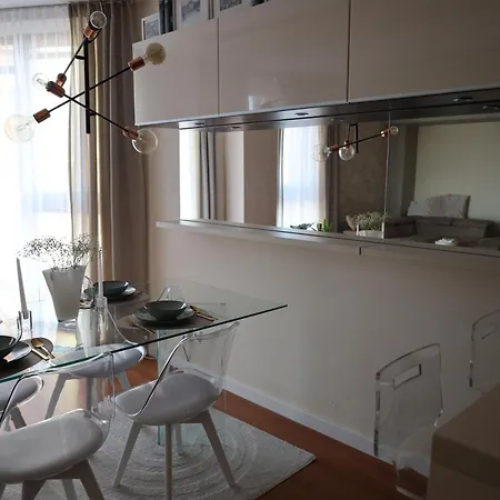Vienna Gate Apartment, Free Parking *