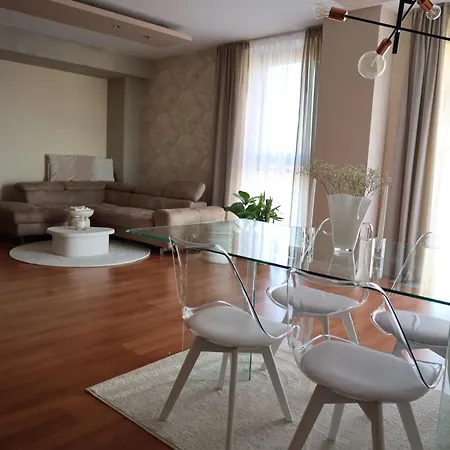 Vienna Gate Apartment, Free Parking * Bratislava