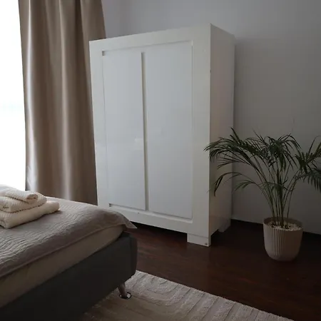 Vienna Gate Apartment, Free Parking *
