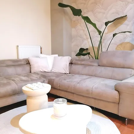 Апартаменты Vienna Gate Apartment, Free Parking