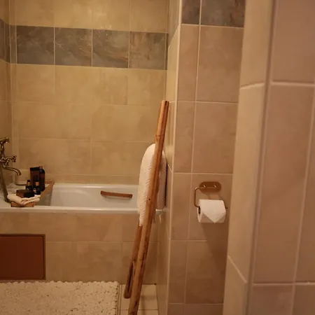 Vienna Gate Apartment, Free Parking